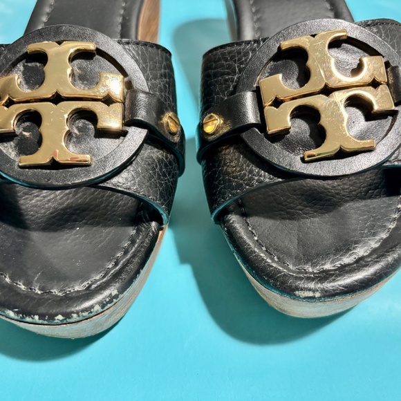 Tory Burch Leather Wedge Sandals – Size 7M - Picture 11 of 11